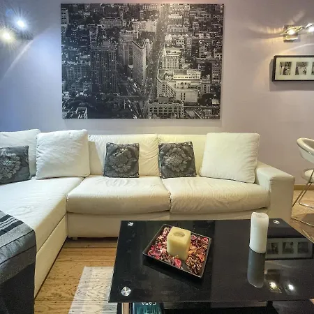 Апартаменты Comte De Luxury 4 Pers Parking Wifi Ac *